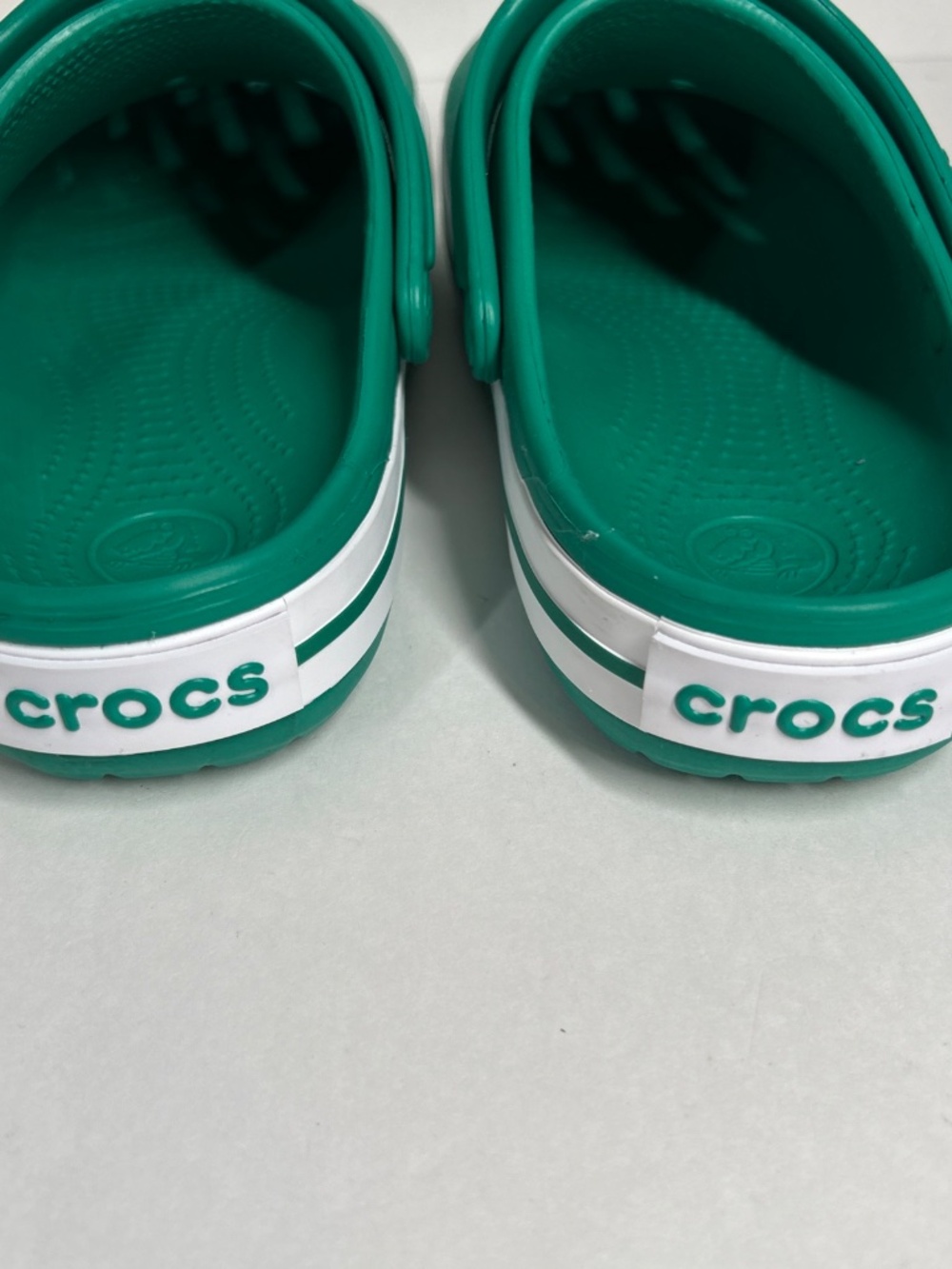 Crocs Adult Off Court Clogs Green White Mens 6 Women 8 Spell Out Platform - Picture 3 of 8